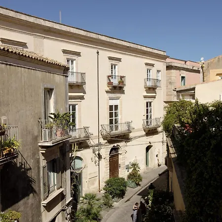 Camera Con Bagno Privato Vista Mare Ortigia Apartment Syracuse
